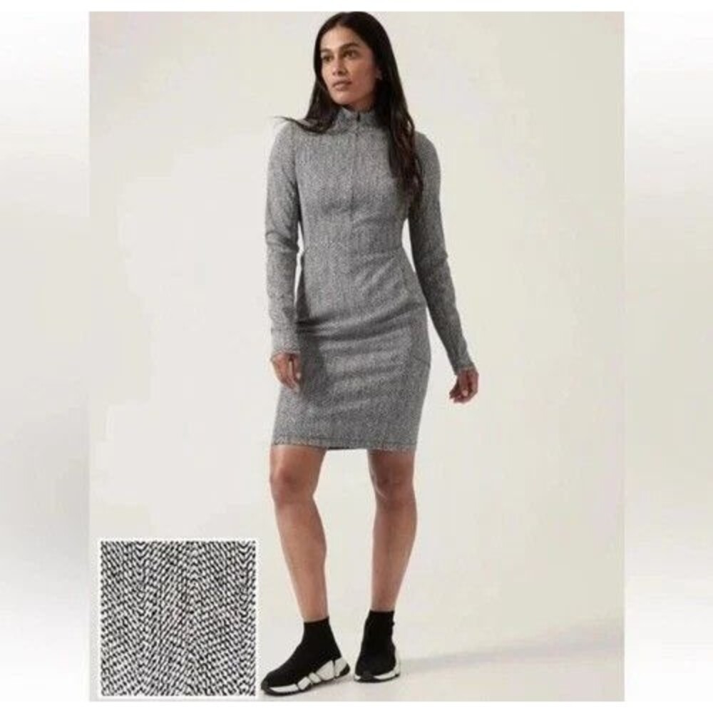 NWT ATHLETA Delancey Textured Dress Half Zip Long Sleeve Side Pocket Size M